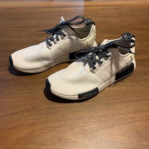 Men’s white adidas sneakers with black detail